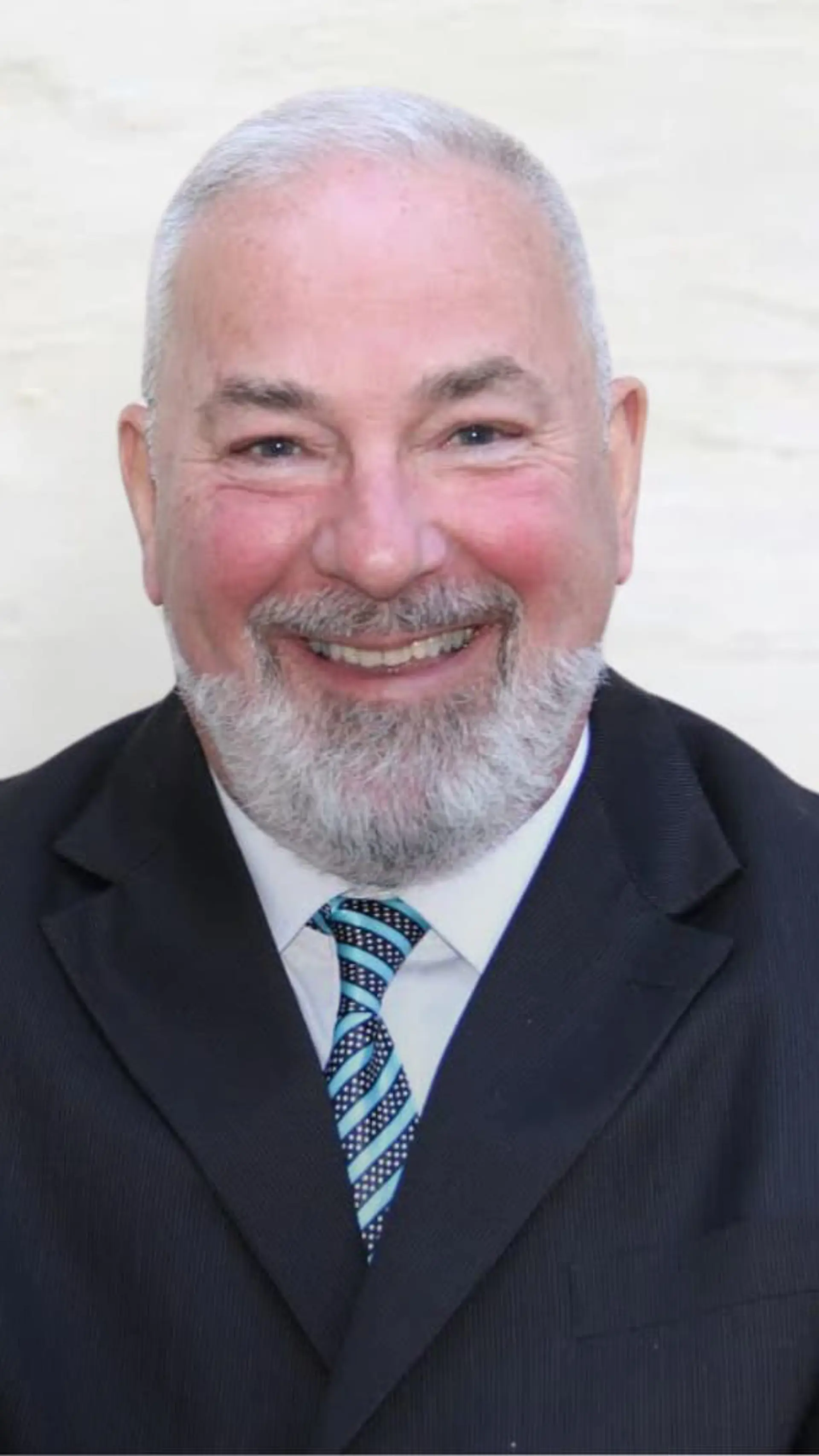 Colin Moon - <p>Colin Moon, expert på interkulturell kommunikation, föreläser om kulturkrockar, affärskommunikation och hur man skapar bättre samarbeten över nationsgränser.</p>