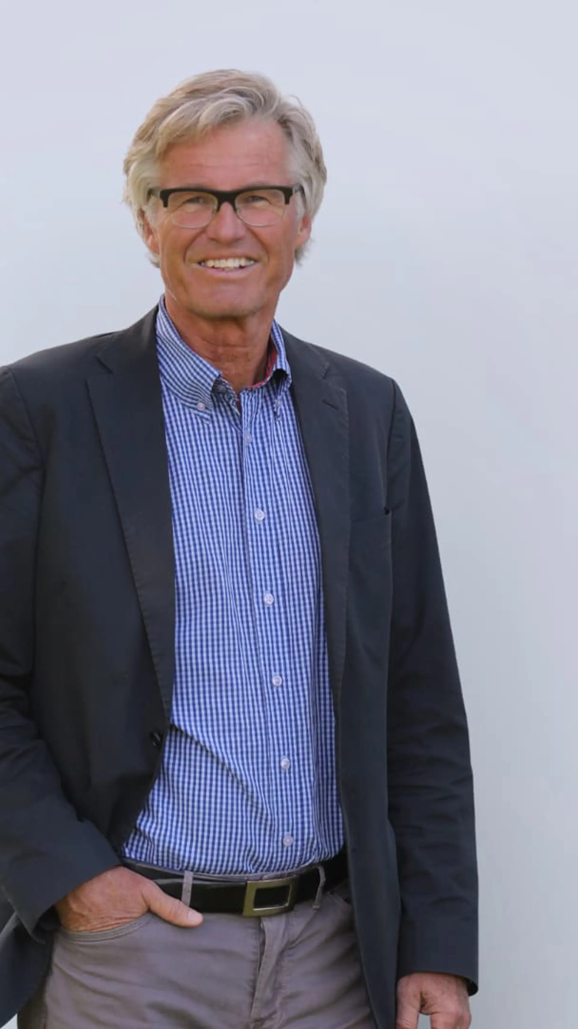 Jörgen Oom - <p>Jörgen Oom är en psykolog och föreläsare som hjälper organisationer och individer att utveckla vinnande attityder och nå högre mål genom motivation och förändringsvilja.</p>