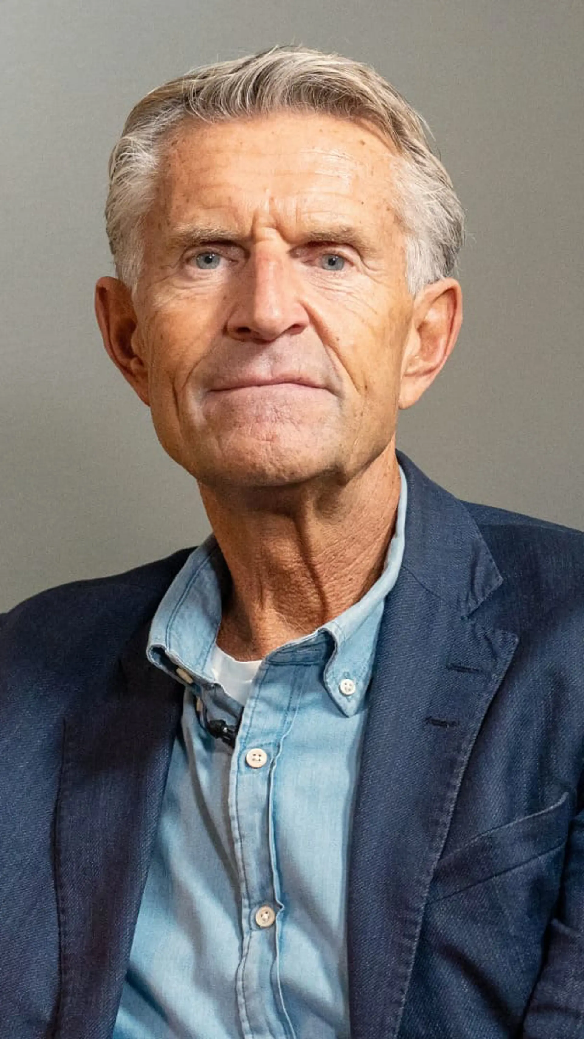 Christer Olsson - <p>Christer Olsson är en erfaren föreläsare och coach inom ledarskap och förändring, känd för sin förmåga att inspirera och engagera sin publik.</p>